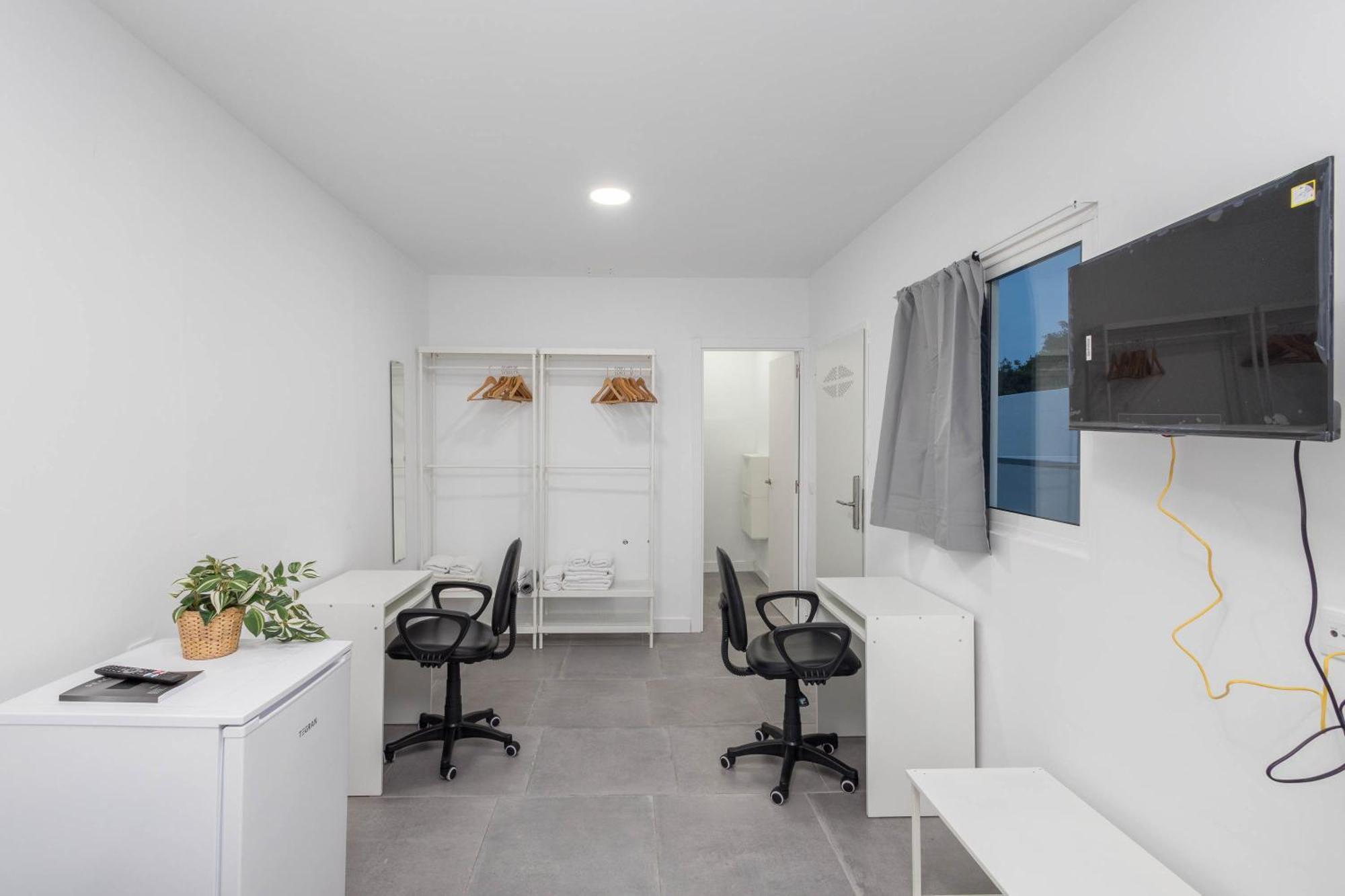 Gjestgiverier Coliving Mol-terrace, En-suite Bathroom, Fridge & Tv Las Palmas de Gran Canaria