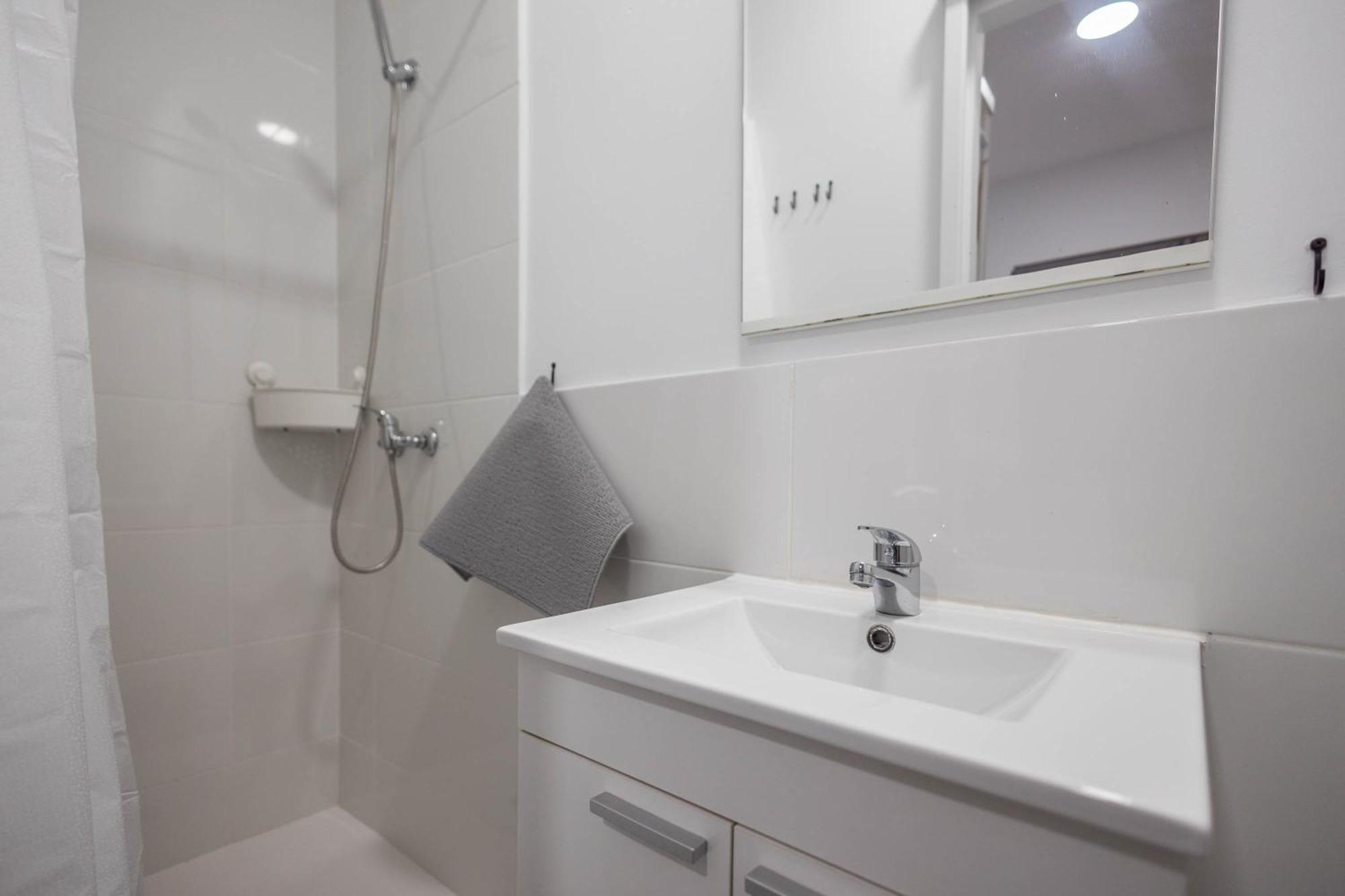 Gjestgiverier Coliving Mol-terrace, En-suite Bathroom, Fridge & Tv Las Palmas de Gran Canaria