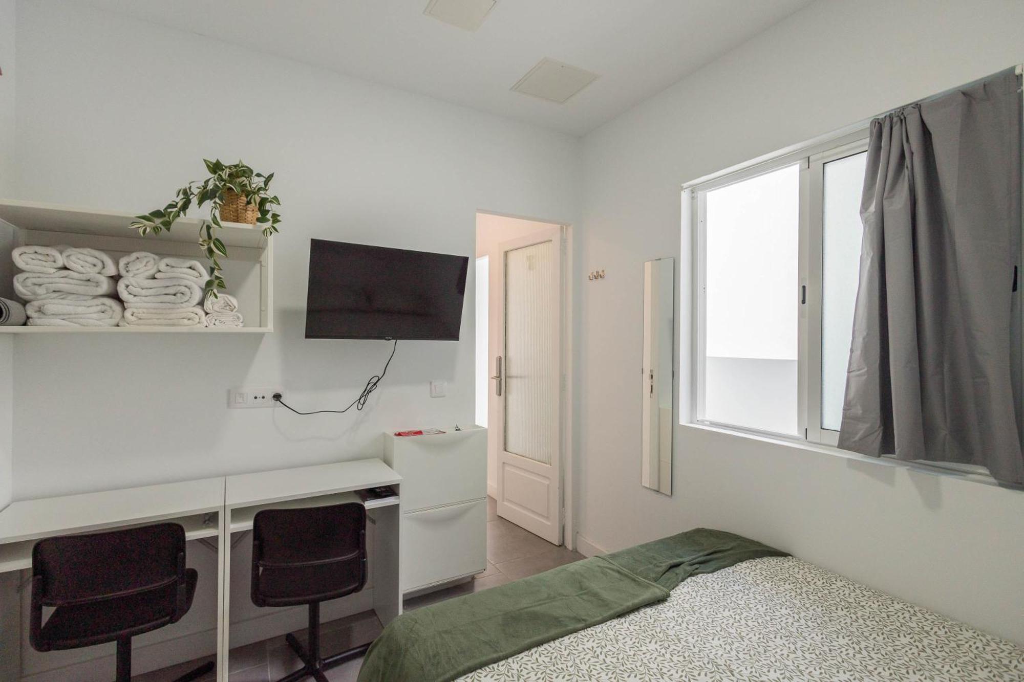 Coliving Mol-terrace, En-suite Bathroom, Fridge & Tv Gjestgiverier