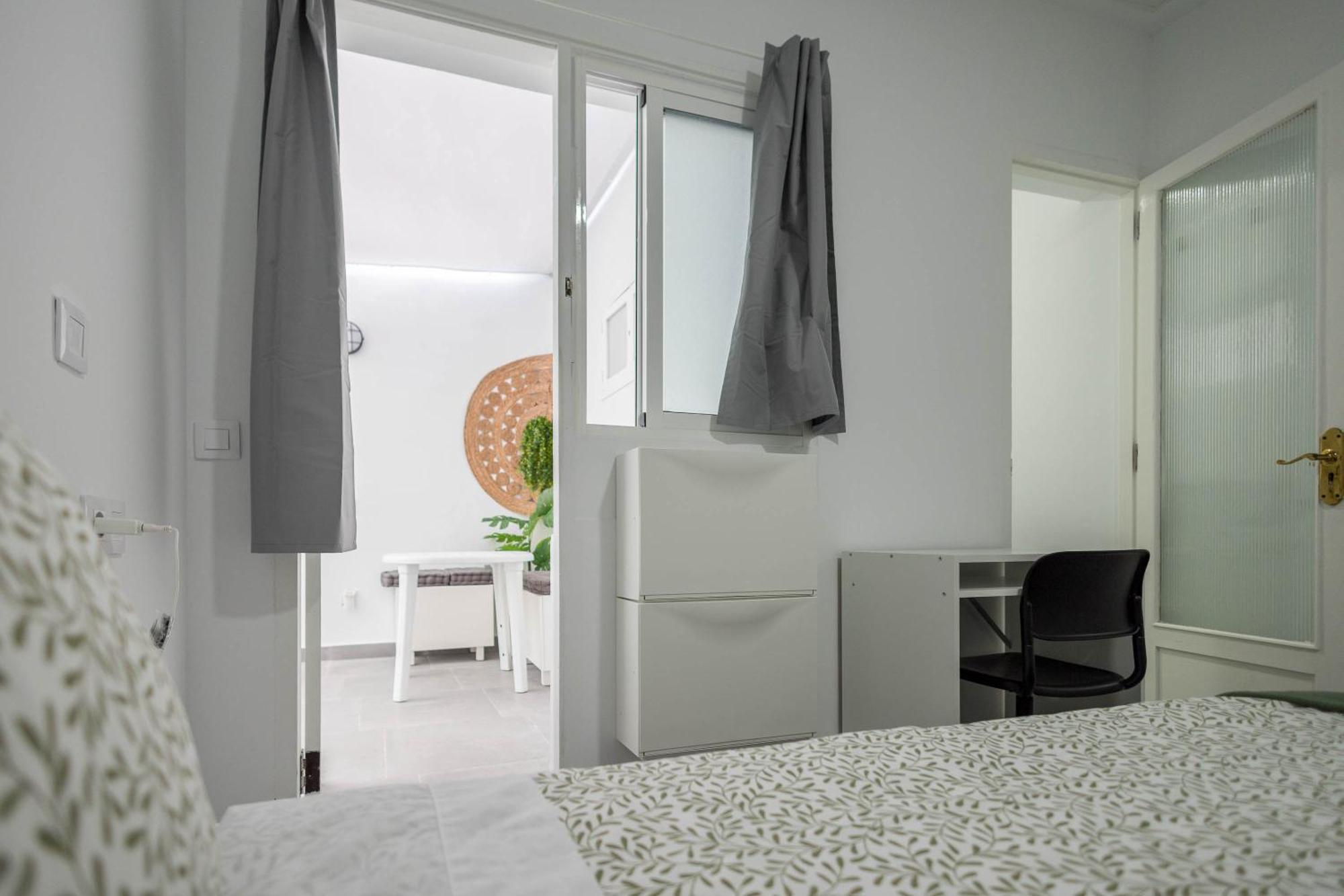 Gjestgiverier Coliving Mol-terrace, En-suite Bathroom, Fridge & Tv *