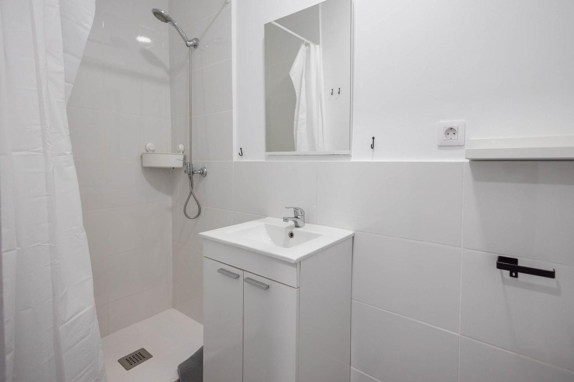 Gjestgiverier Coliving Mol-terrace, En-suite Bathroom, Fridge & Tv Las Palmas de Gran Canaria