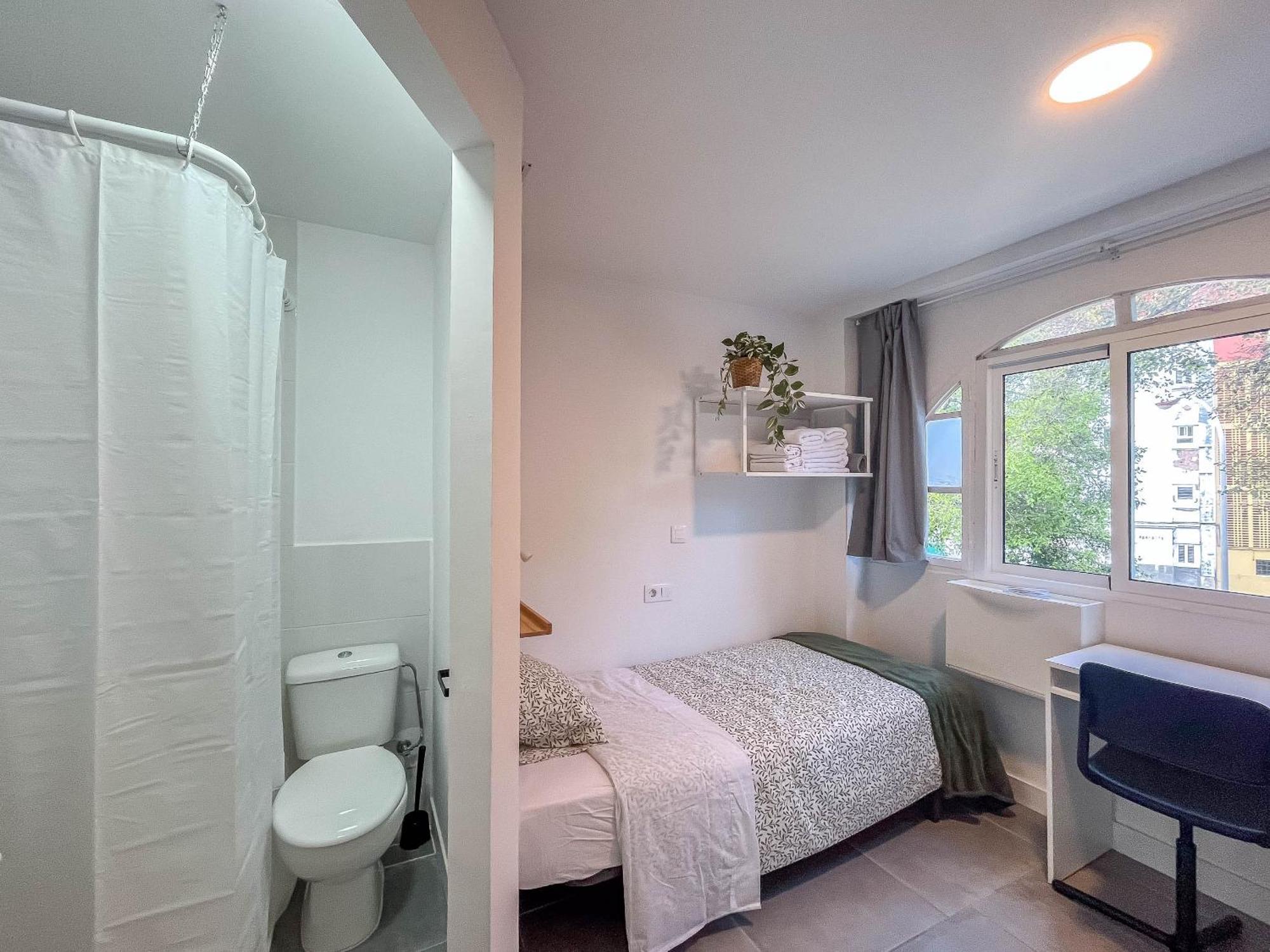 Gjestgiverier Coliving Mol-terrace, En-suite Bathroom, Fridge & Tv Las Palmas de Gran Canaria